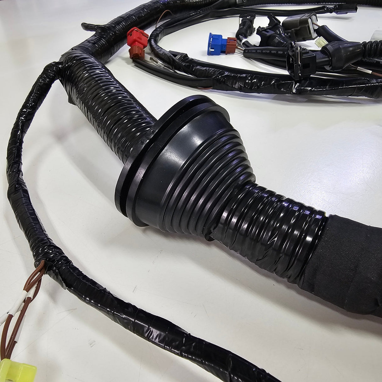 ENGINE LOOM for VL RB30 - HOLDCOM AUTO PARTS