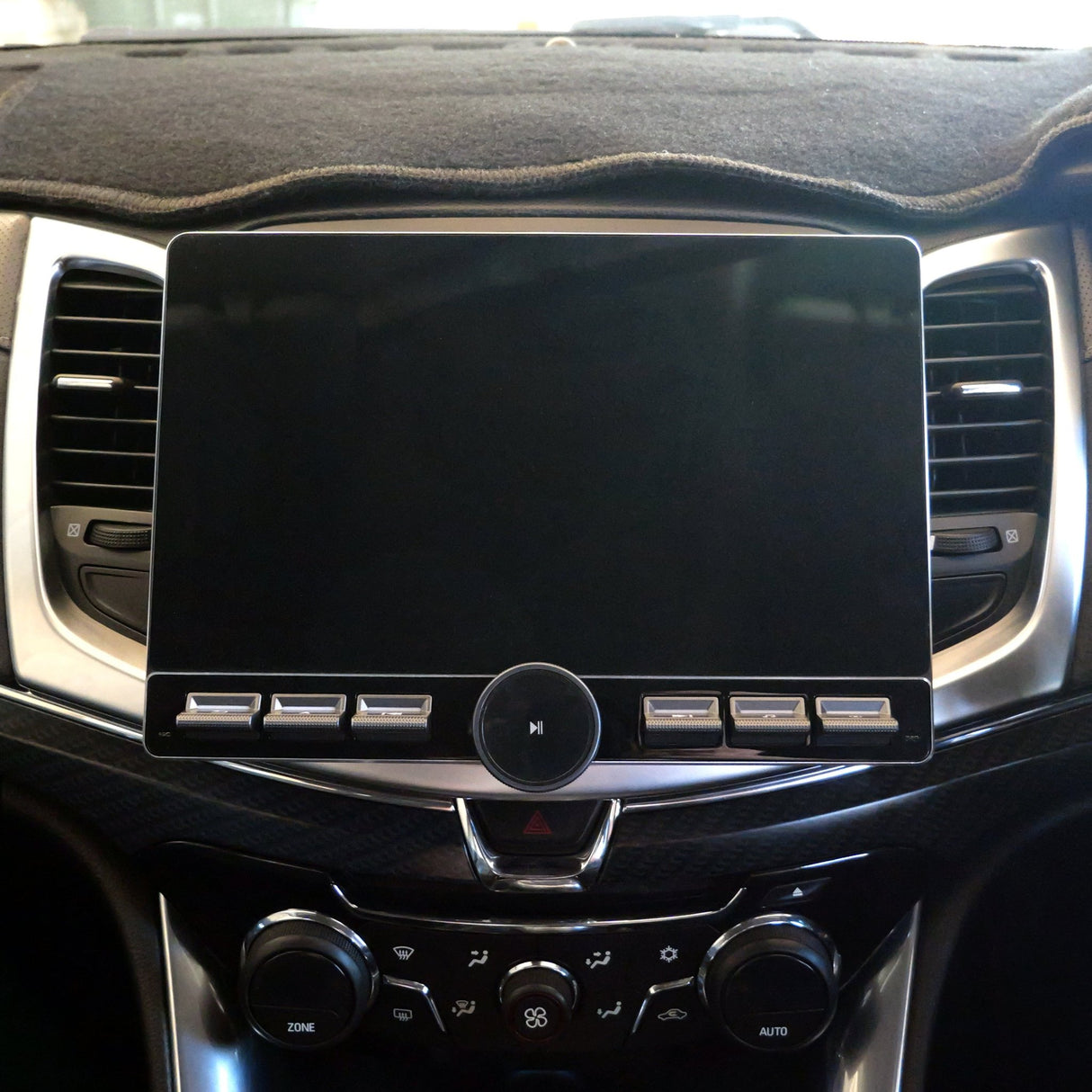 10.5" TOUCH SCREEN RADIO for VF and CHEVROLET SS (PREMIUM) - HOLDCOM AUTO PARTS