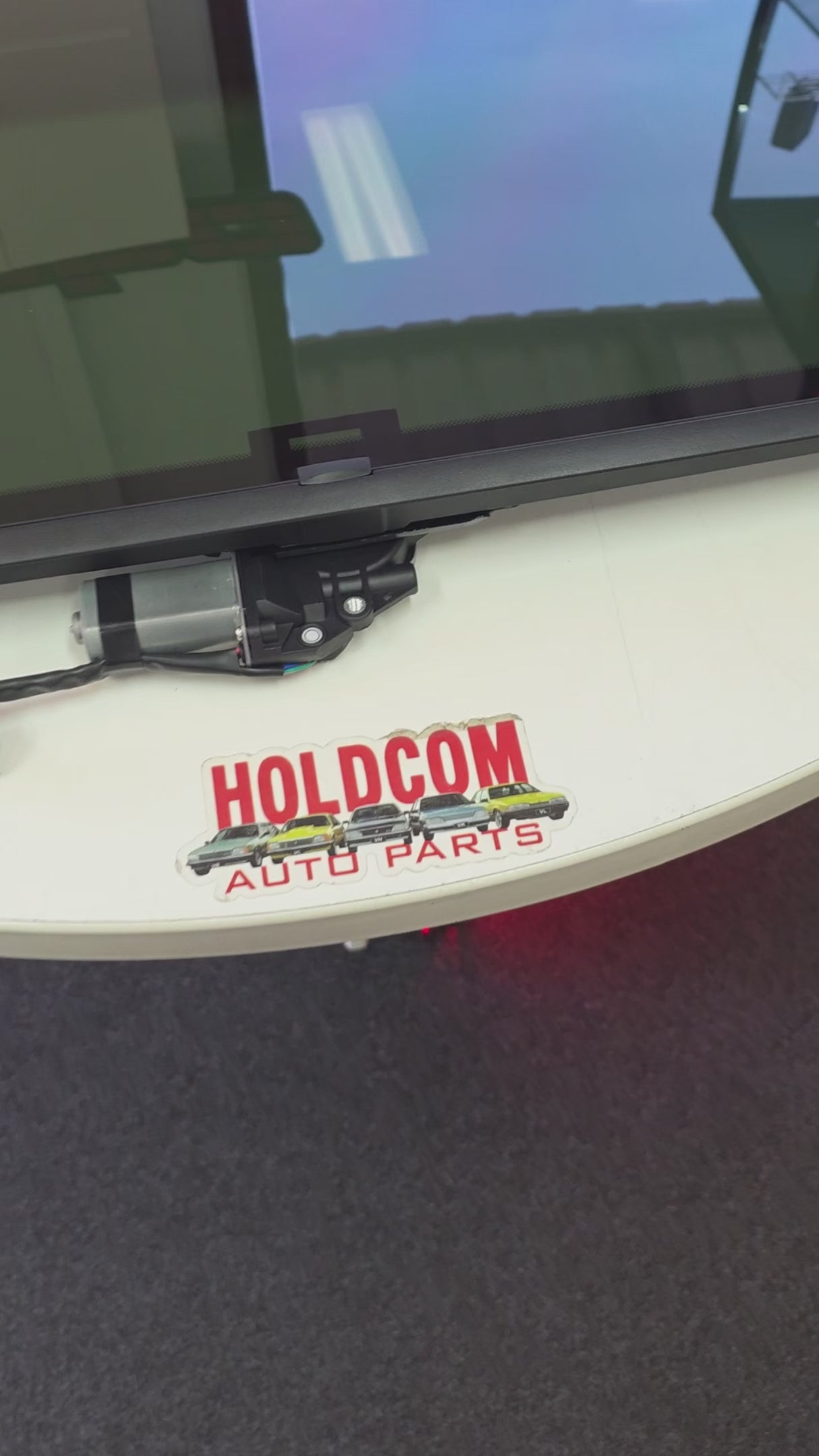 ELECTRIC SUNROOF  (UNIVERSAL)